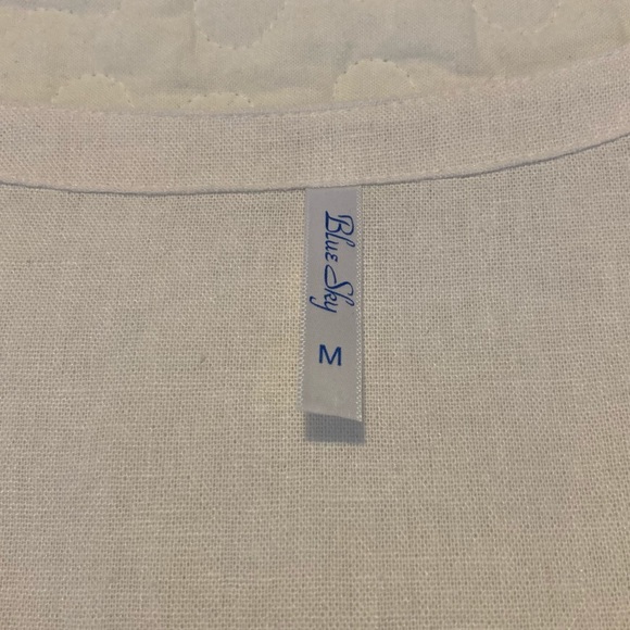 Blue Sky Linen blend Top - Picture 3 of 4